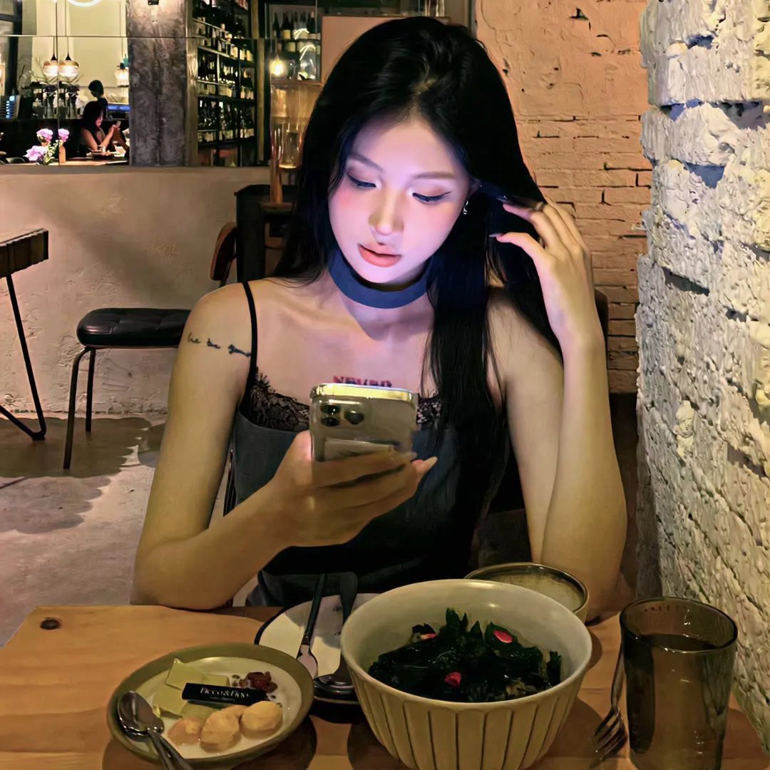 无限斯特拉托斯：渴望恋爱的六重奏